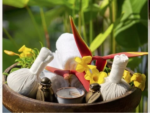 Herbal compress and spa amenities at Soila Spa, Sriwilai Sukhothai
